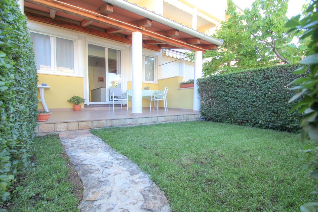 דירות Novigrad Istria Roko מראה חיצוני תמונה