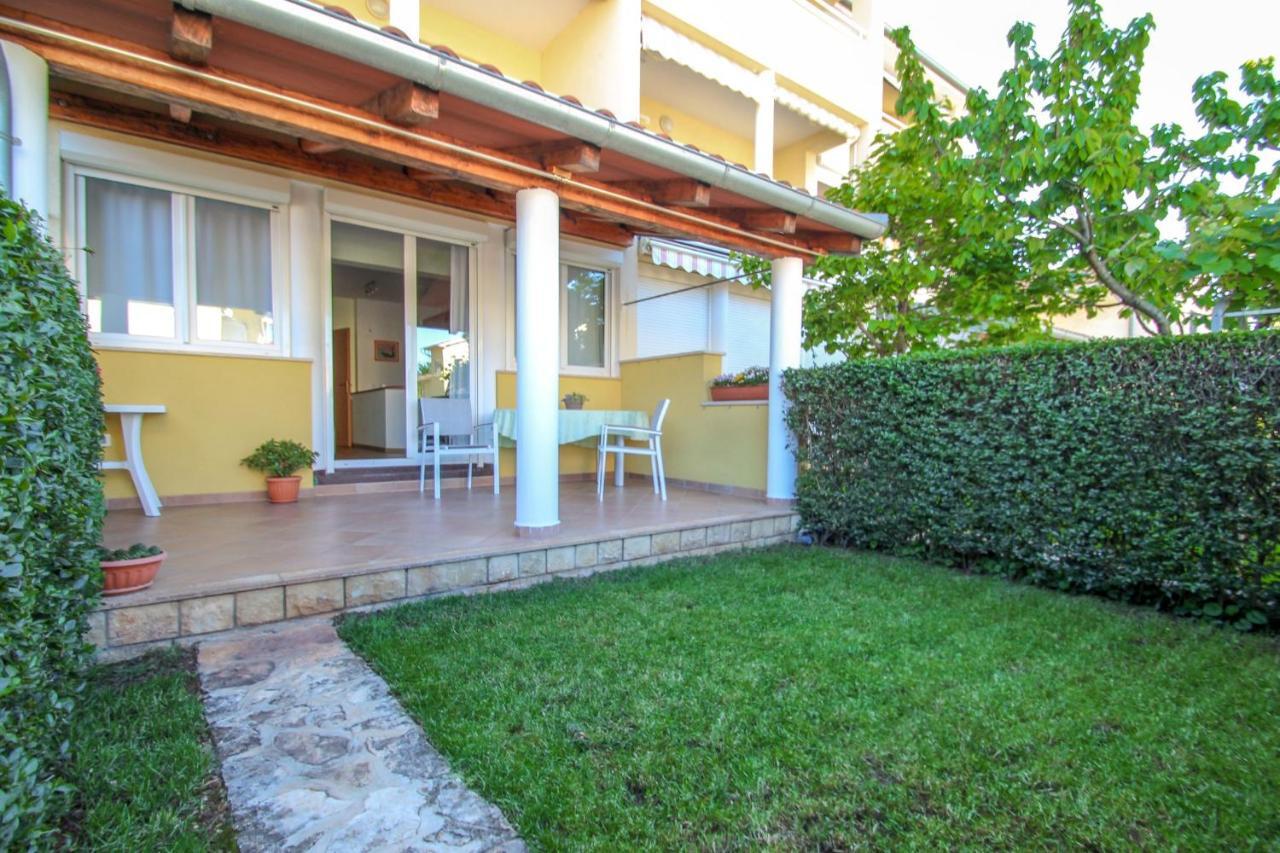 דירות Novigrad Istria Roko מראה חיצוני תמונה